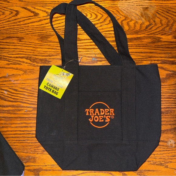 Trader Joe's Mini Halloween Canvas Tote Bag Set Of 4 New - Picture 3 of 6